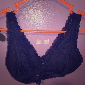 V style lace bralette